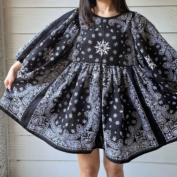 Made To Order | Handmade Bandana Dress -Black-Puff Sleeves - Picture 7 of 15